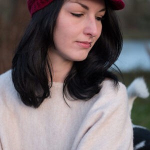 Red knitted Flat Hat | recycled from Pepavana