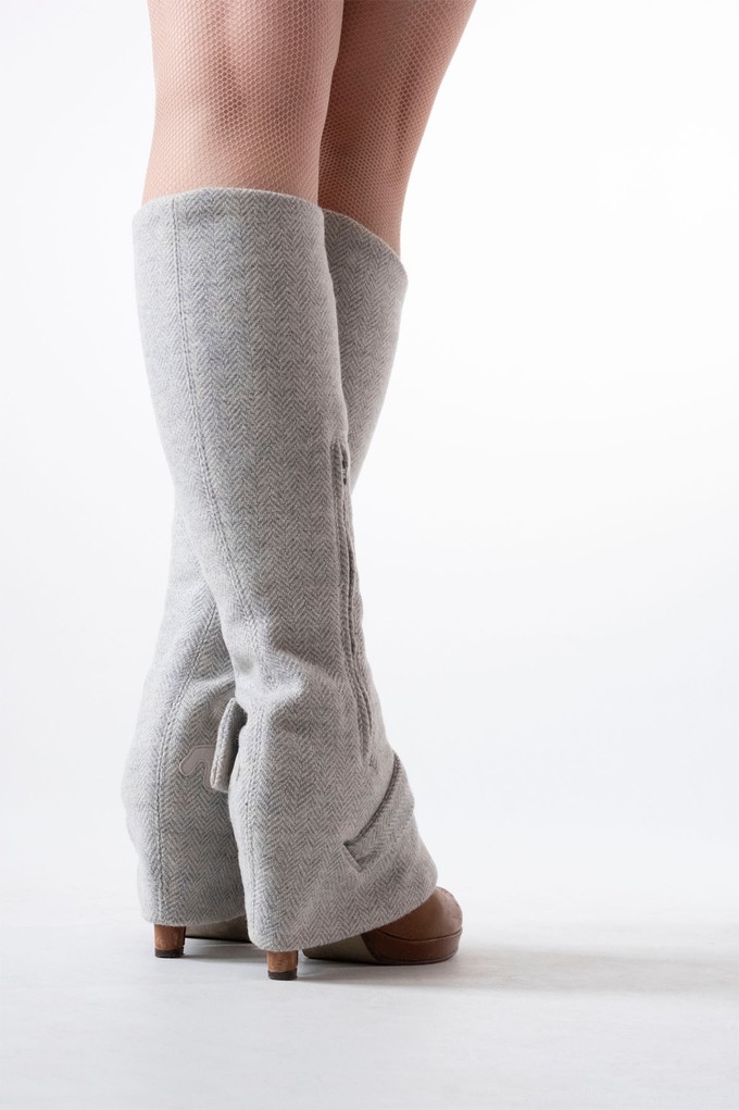 Tweed Edie, knee-high light grey herringbone from Pepavana