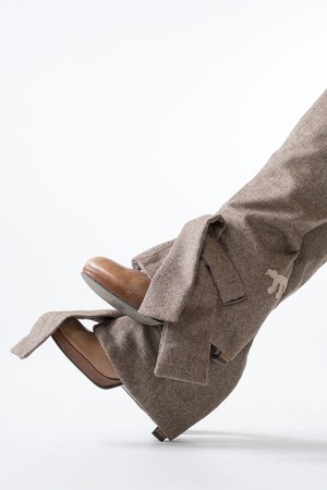 Brown Tweed Edie, knee-high from Pepavana