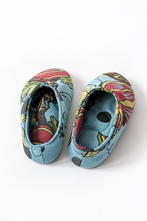 Moroccan-style carpet slippers Blue & Fruity II from Pepavana