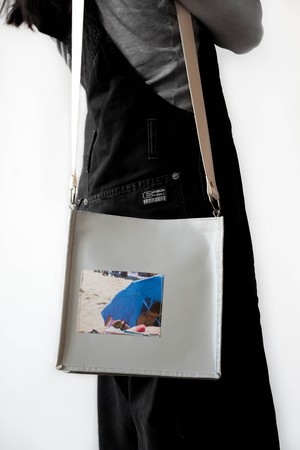 Block shoulder/cross body Bag Sunbathers from Pepavana