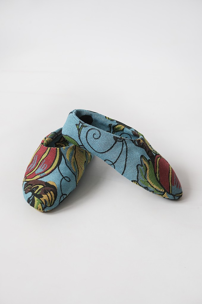 Moroccan-style carpet slippers Blue & Fruity II from Pepavana