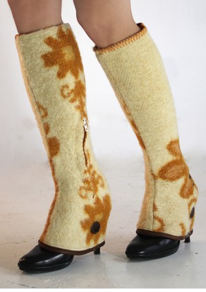 Autumn Flower Edie comfortable gaiters from Pepavana