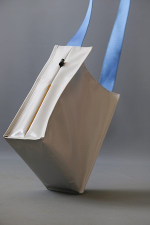 Open Block Shoulder Bag from Pepavana