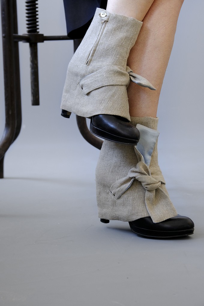 Ankle-high Edie Natural Linen from Pepavana