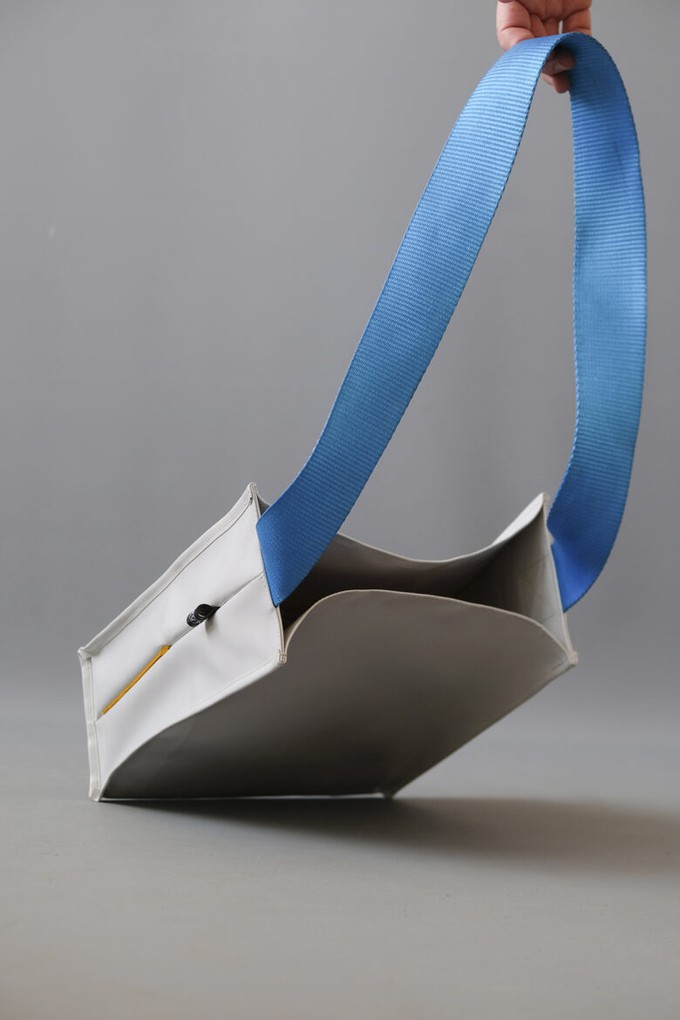 Open Block Shoulder Bag from Pepavana