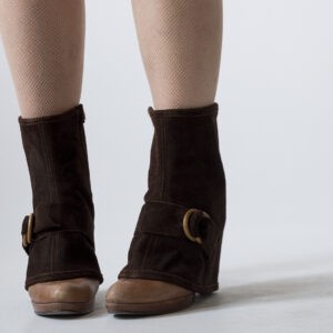 Suede Edie | brown recycled leather from Pepavana