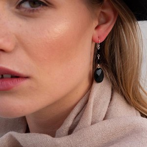 Oorbellen Onyx en Swarovski from Pure Prana Oorbellen Onyx en Swarovski from Pure Prana