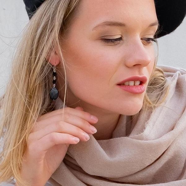 Oorbellen Onyx en Swarovski from Pure Prana Oorbellen Onyx en Swarovski from Pure Prana