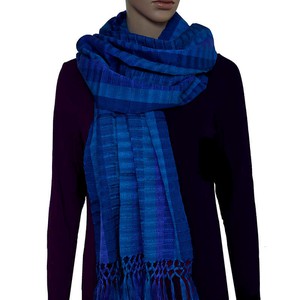 Scarf with Fringes Dark Blue - Handmade and Fairtrade from Quetzal Artisan