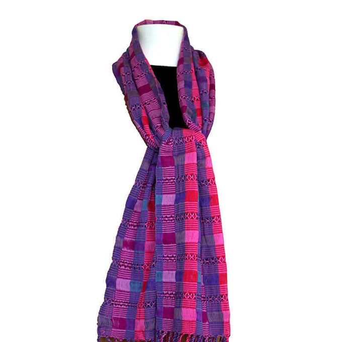 Scarf Pink Violet - Natural Dyes - Beautiful & Fairtrade from Quetzal Artisan