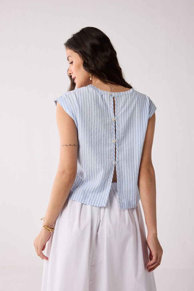 Button-Back Crew Neck Top in Blue Stripes from Reistor