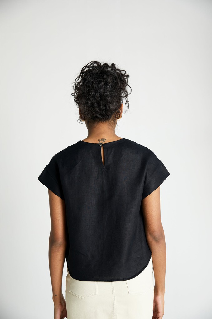 Sandcastle Saturdays Top in Black from Reistor