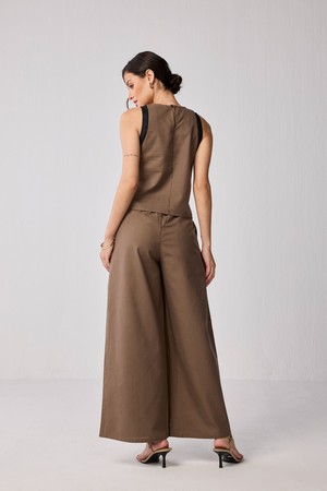 Matching Set with Wide-leg Pants and Colorblock Top in Brown from Reistor