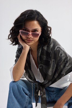 The Mara Scarf in Black from Reistor