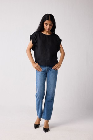Hemp Top with Gathered Sleeve Detail in Black from Reistor