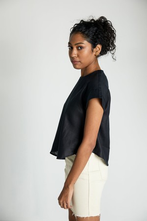 Sandcastle Saturdays Top in Black from Reistor