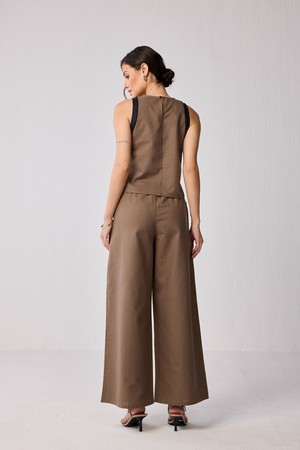 Matching Set with Wide-leg Pants and Colorblock Top in Brown from Reistor