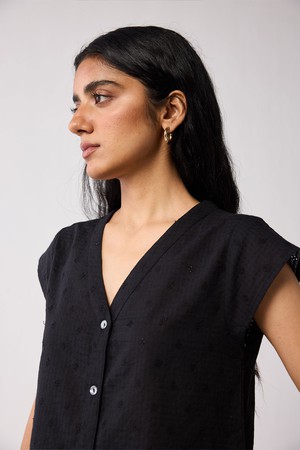 V-Neck Embroidered Top with Front Buttons in Black from Reistor