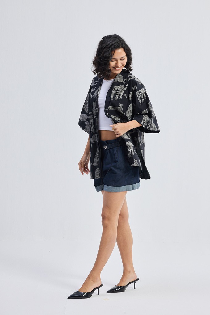 Oversized Shirt with Front-ties in Animal Print from Reistor