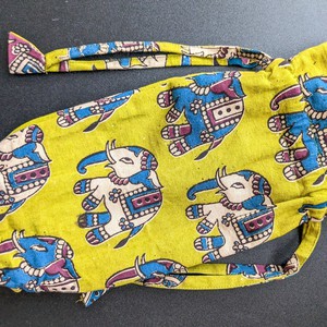 Eco Friendly Bottle Bags, Reusable Kalamkari Cotton Bottle Gift Bags, Ethically Handmade in India from Shakti.ism