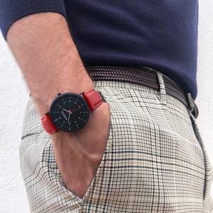 Moderno Horloge All Black & Rood from Shop Like You Give a Damn