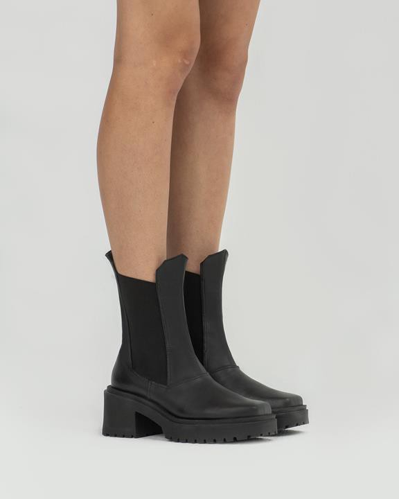 Squared Chelsea Boots Zwart from Shop Like You Give a Damn