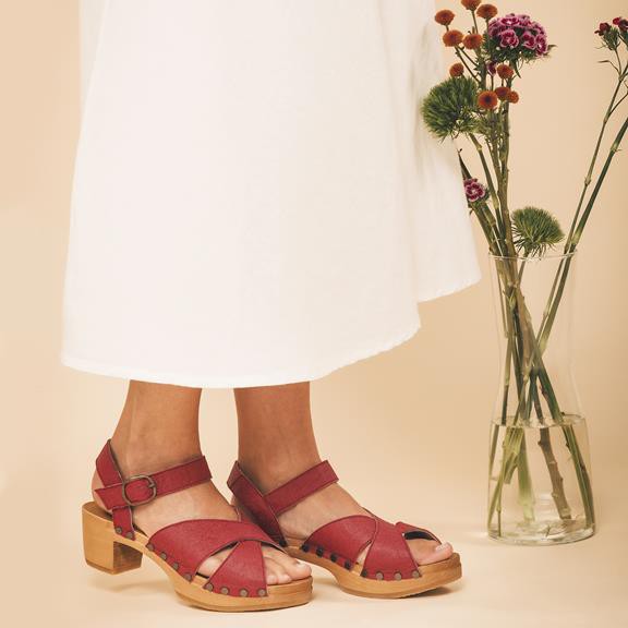 Sandalen Magnolia Rood from Shop Like You Give a Damn