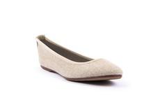 Ballerina Cenerentola Beige via Shop Like You Give a Damn