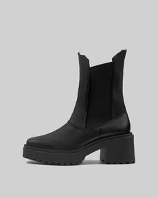 Squared Chelsea Boots Zwart via Shop Like You Give a Damn
