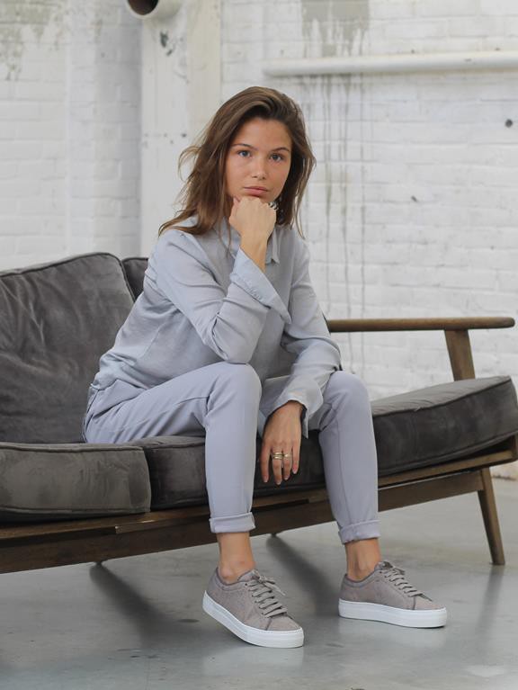 Sneakers Storm Grey Essential from Shop Like You Give a Damn