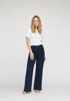 Serene 5-Pocket Loose Ml - Donkerblauw Denim via Shop Like You Give a Damn