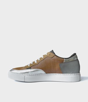 Sneakers Wood Bruin Grijs from Shop Like You Give a Damn