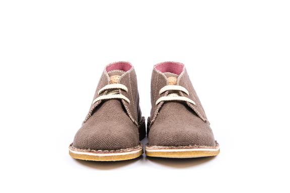 Desert Boots Hazelnoot from Shop Like You Give a Damn