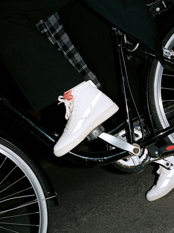 Sneaker Modelo '89 Vegan Hi Biker Glow In The Dark from Shop Like You Give a Damn