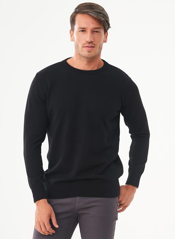 Trui Zwart from Shop Like You Give a Damn