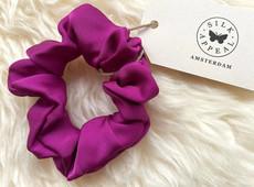 Zijden scrunchie - fuchsia via Silk Appeal