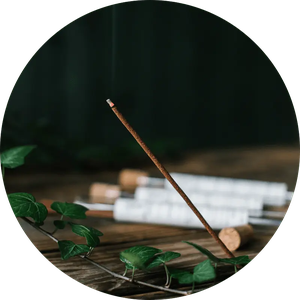 Natural Incense Idunn 5pcs (€1.50/1 piece) from Skin Matter