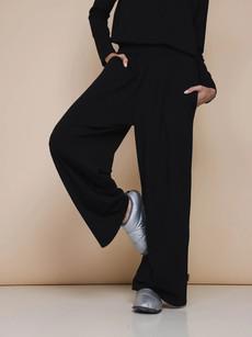 Black Wijde broek Dames via SNURK