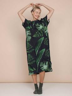Dark Forest Relaxed Tee Dress Dames via SNURK