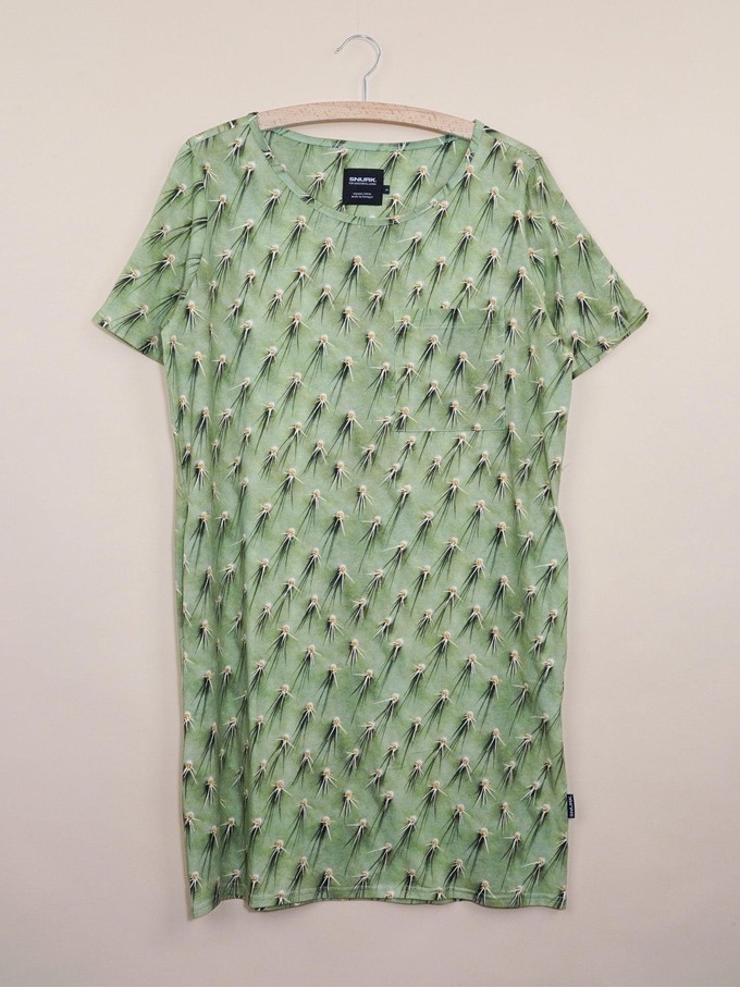 Cozy Cactus T-shirt Dress Dames from SNURK
