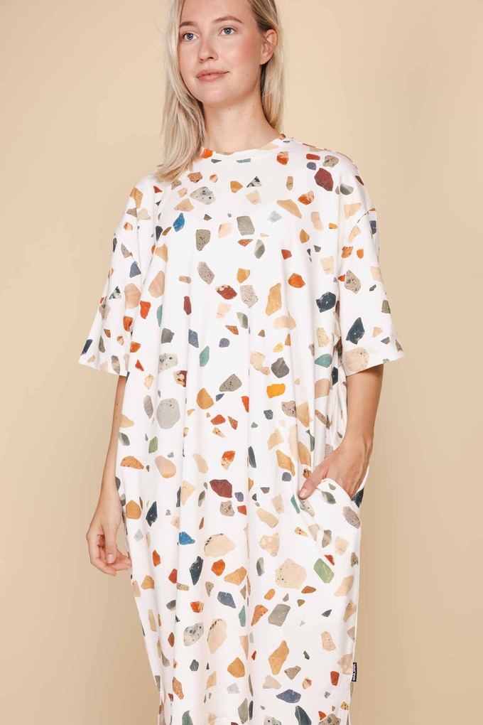 Terrazzo Relaxed Tee Dress Dames from SNURK