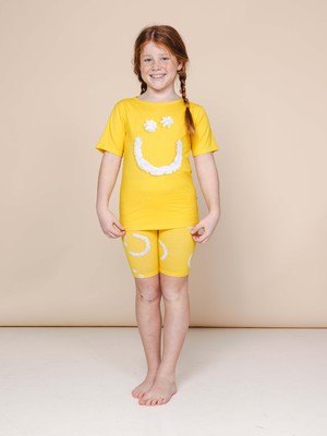 Smiles Yellow T-shirt en Bikershort set Kinderen from SNURK