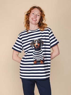 Pierre T-shirt Unisex from SNURK