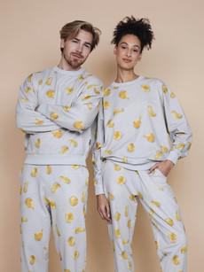 Chips Sweater Unisex via SNURK