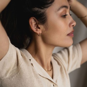 Earhoops easy - Gold 14k from Solitude the Label