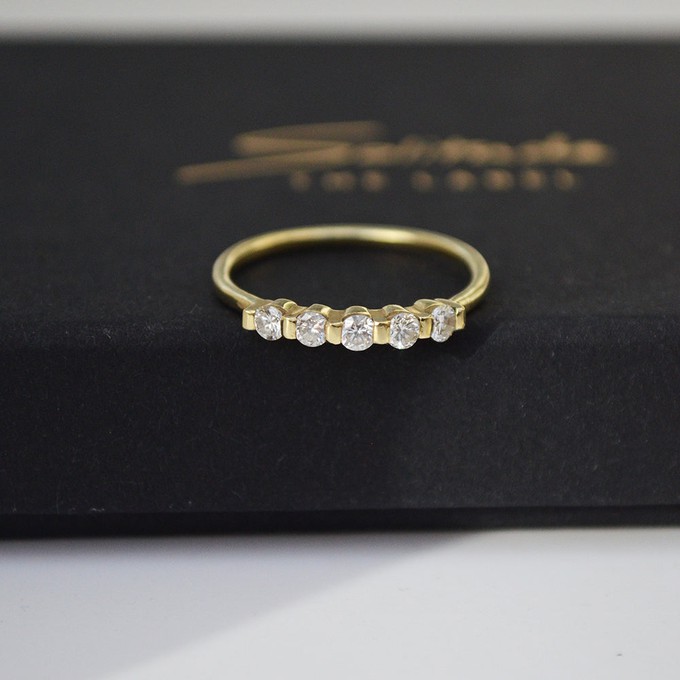 Five diamond ring - Gold 14k & Diamonds from Solitude the Label