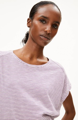 Oneliaa stripes t-shirt sunset sky from Sophie Stone