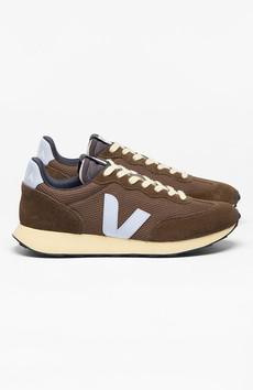 Rio Branco sneaker eagle swan via Sophie Stone