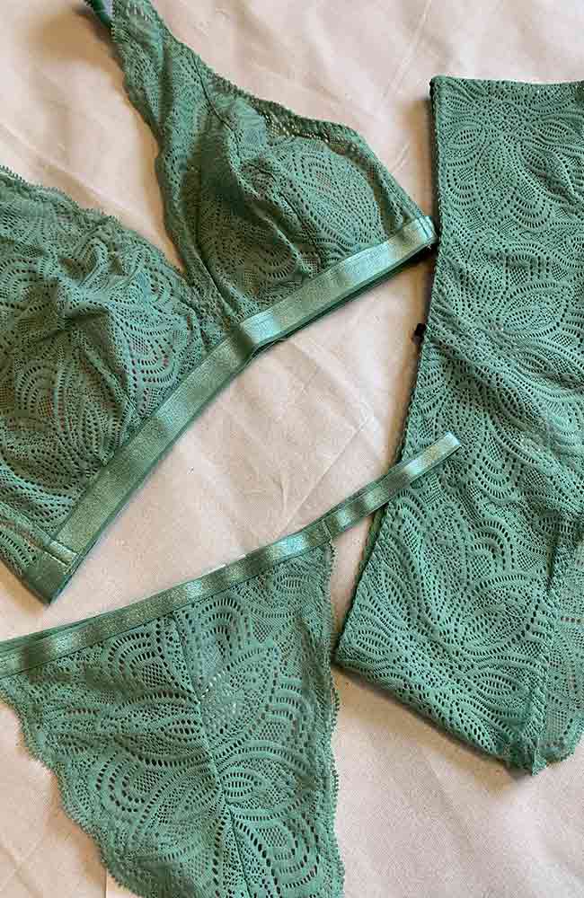 Luna string mint from Sophie Stone